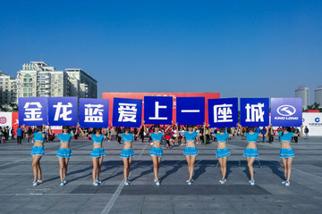 金龙新能源车服务厦门马拉松 将开展“创蔚蓝”系列行动计划
