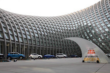 盤點(diǎn)2016中國汽車，新能源車企陣痛中布局