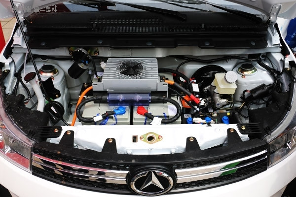 小型電動車同樣能玩兒智能化 麗馳汽車智能家族新品上市