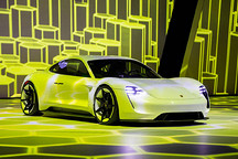 保時捷Mission E純電動跑車續航達500km 預計2019年上市
