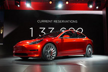 馬斯克重新定位Model 3：降低門檻，并非迭代，Model S仍是正宮