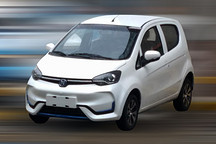 江鈴E200S諜照曝光 綜合續(xù)航155km
