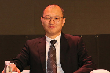 李岩松：帝豪EV吹响集结号，40款吉利新能源车型随后到