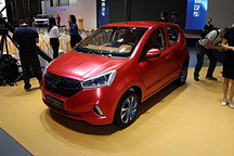 眾泰云100plus 首發(fā)亮相2017上海車展