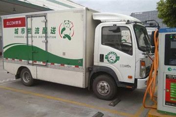 京东物流未来5年全部替换成电动车，细数刘强东新能源汽车领域投资