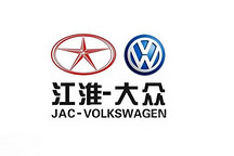 各車企都在抓純電動車發展成效，卻突然出現一個異類