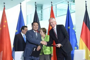 总理站台！戴姆勒、大众加速中国新能源车平民化