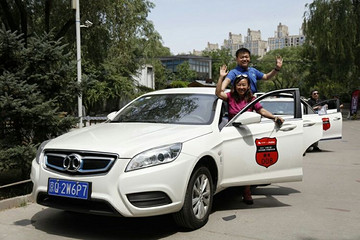 美女天境之旅DAY1：EV英雄会，有我聚义！和小伙伴们出发！