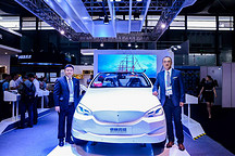 CES Asia 2017 | 宝马不寂寞，德赛西威亮相最新智能驾驶舱