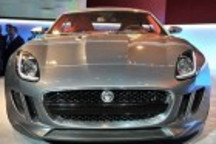 捷豹C-X16油電混動概念車亮相法蘭克福車展