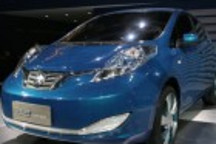 啟辰首款EV概念車e-Concept首發(fā)北京車展