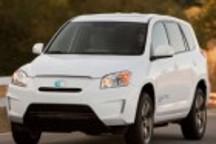 豐田趨謹慎 全電動RAV4僅計劃售2600輛