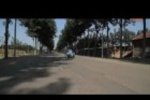 鐵板鋼管變廢為寶 6旬老人自制電動(dòng)汽車