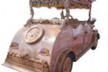 時速50公里 木制電動汽車亮相亞歐博覽會