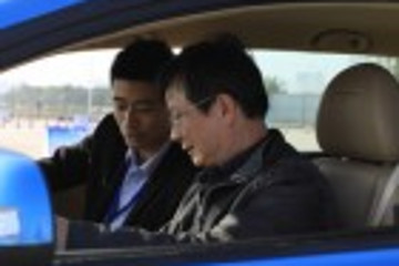 2012GNEV伙伴形象展让车企与消费者零距离接触