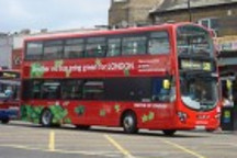 伦敦投入500万英镑扩增绿色公交车队