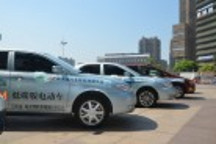 “我为电车狂”杭州嘉年华 电动车队环西湖