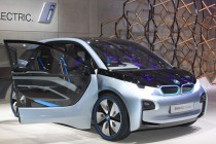 寶馬i3電動(dòng)車聯(lián)網(wǎng)功能和導(dǎo)航服務(wù)最具看點(diǎn)