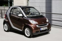 奔馳smart三新車將在中國(guó)上市 首次引入電動(dòng)車