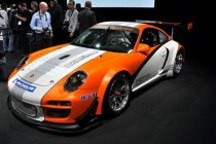赛场实测 保时捷911 GT3 R Hybrid混动版