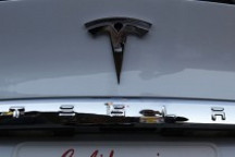 特斯拉“搅出”中国汽车产业政策盲区