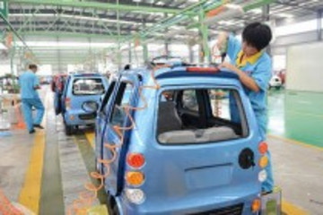 山东邹平民企研发低速电动汽车俏销海外