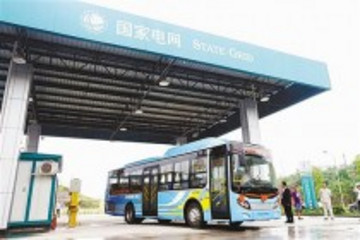重庆合川首批新能源客车上路运行