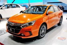 比亞迪“秦”將于廣州車(chē)展推出