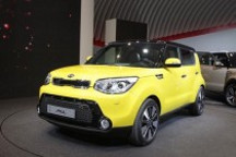 起亞秀爾EV電動(dòng)車(chē)發(fā)布售價(jià) 約合24.4萬(wàn)