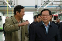 萬鋼調(diào)研宇通新能源客車發(fā)展