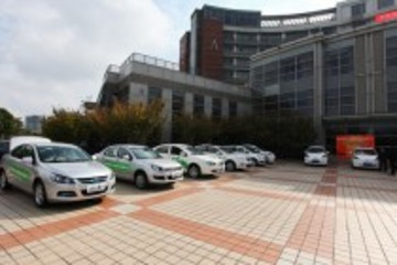 上海交大迎新能源汽车嘉年华 将推分时租赁