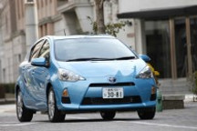 豐田將推改款A(yù)qua混動(dòng)車 2.7升/百公里