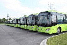河北任丘市首批50辆新能源公交车投入运营