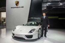 3升油耗 保時捷918 Spyder顛覆傳統超跑概念