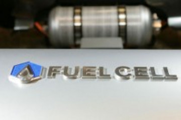 各类燃料电池混合动力总成能源效率研究