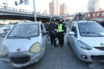 北京严查老年代步车 未悬挂号牌记12分