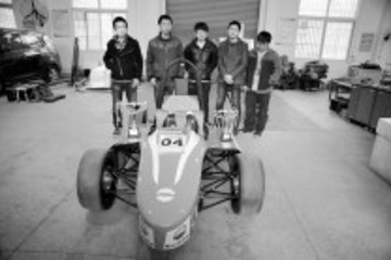 合肥工業(yè)大學(xué)學(xué)子成功研發(fā)“增程式電動汽車”