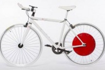 自行车也能用混合动力 充一次电跑48公里