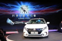 比亞迪秦北京上市  售價(jià)18.98-20.98萬(wàn)元