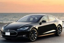 目標(biāo)就是顛覆！測(cè)試特斯拉 Model S
