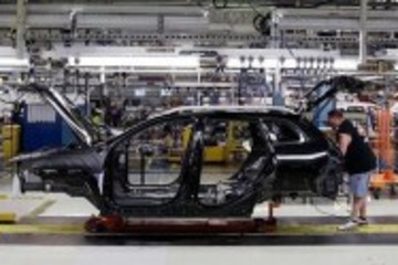 库存偏高 通用、福特延长北美多座工厂假期