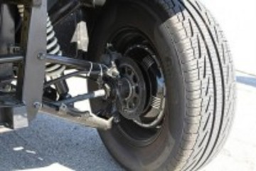 四轮独立驱动系统可提升电动车操控性