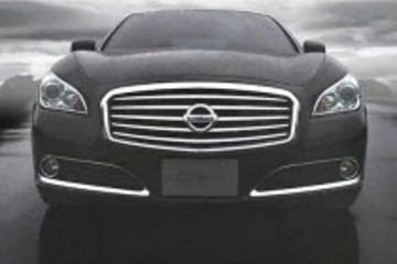 日本豪華旗艦——日產(chǎn)西瑪混合動(dòng)力NISSAN CIMA HYBRID