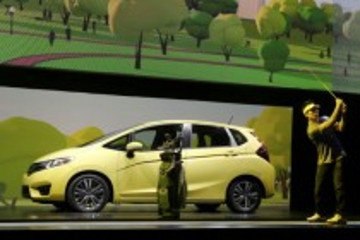 [新品集锦]本田新飞度发布 特斯拉Model X年底上市