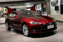 32項付費選裝如何挑？特斯拉Model S購車手冊