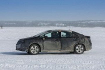 丰田燃料电池汽车开始测试 性能经受考验