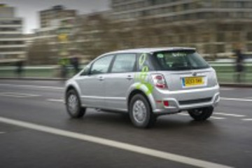 比亚迪英国电动出租车队更换合作方