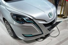 新能源汽车“蛋糕”抢手 商业化第一步口碑很重要