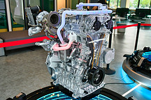 只比理想ONE多一缸？没那么简单，解析岚图FREE三电技术