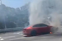 上海一臺小鵬P7著火，官方回應(yīng)系電池包磕碰造成 